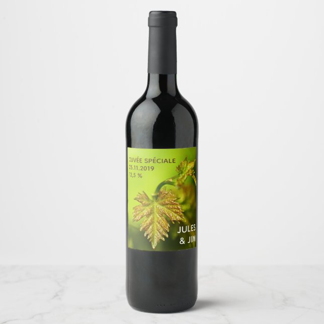 Grape vine leaf green natural light photography wine label (Front)