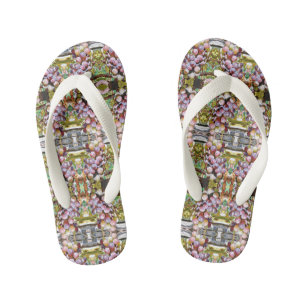 Grapes. fruits pattern. kid's jandals