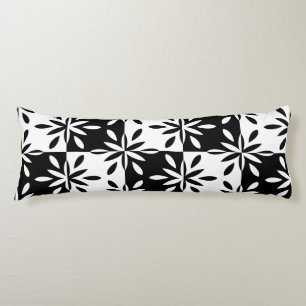 Graphic Black and White Geometric Flower Pattern Body Cushion