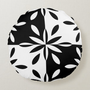 Graphic Black and White Geometric Flower Pattern Round Cushion