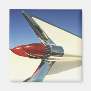 Graphic: Close-up of fin and taillight on Magnet