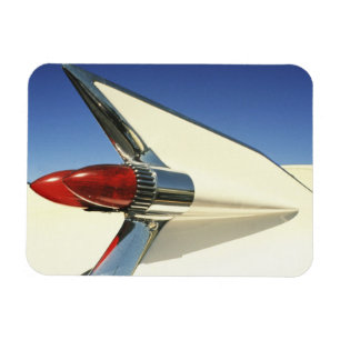 Graphic: Close-up of fin and taillight on Magnet