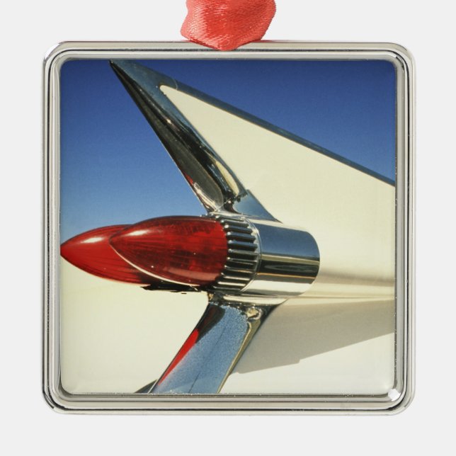 Graphic: Close-up of fin and taillight on Metal Tree Decoration (Front)