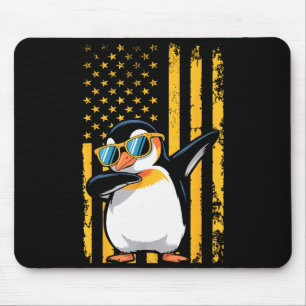 Graphic Penguin Retro American Flag Funny Penguin Mouse Pad