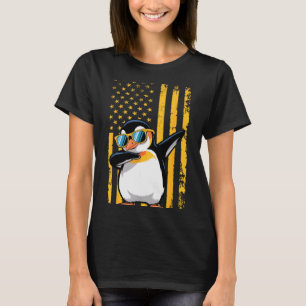 Graphic Penguin Retro American Flag Funny Penguin  T-Shirt