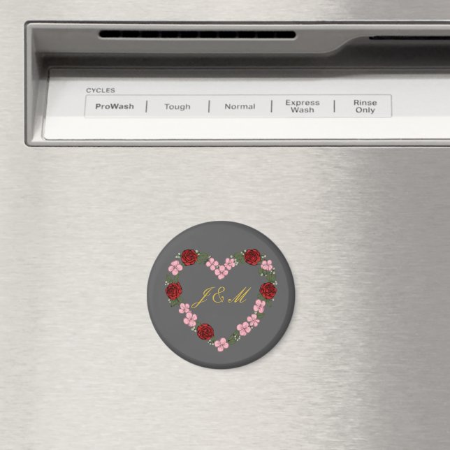 Gray magnet with flower crown (In Situ (Dishwasher))