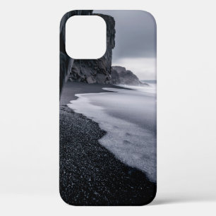 GRAYSCALE PHOTOGRAPHY OF SEASHORE AND CALM SEA iPhone 12 CASE