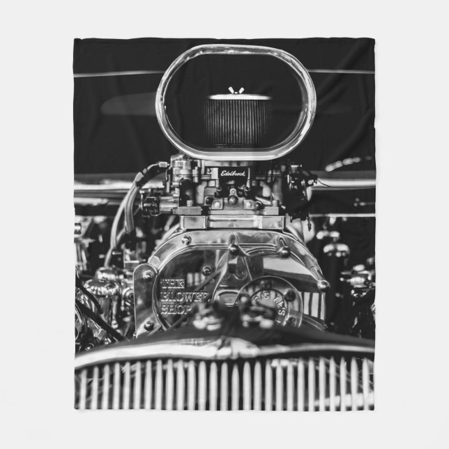 GRAYSCALE PHOTOGRAPHY OF VINTAGE CAR ENGINE FLEECE BLANKET (Front)