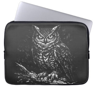 Great Horned Owl — by BurnsInHell Laptop Sleeve