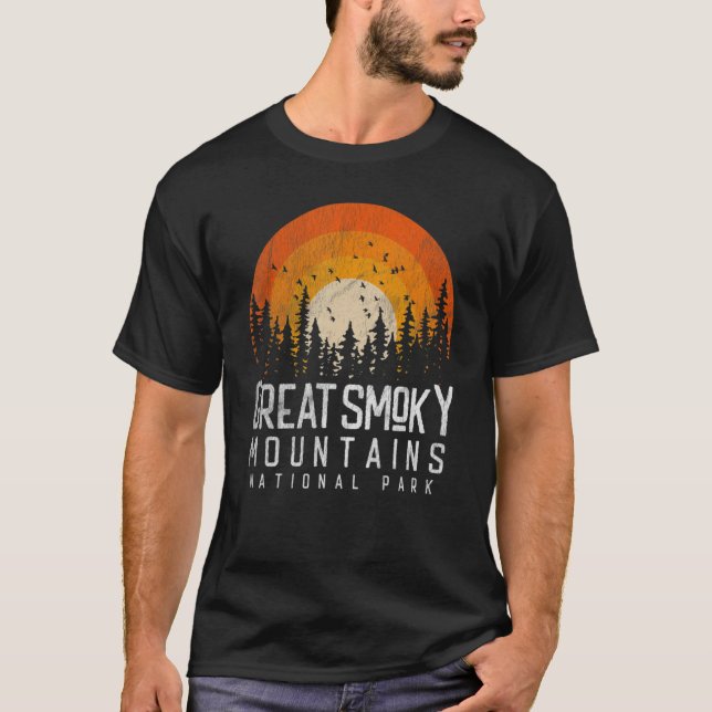 Great Smoky Mountains National Park Retro Style Vi T-Shirt (Front)