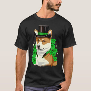 Green Akita Inu shamrock on St Patricks Day Akita  T-Shirt
