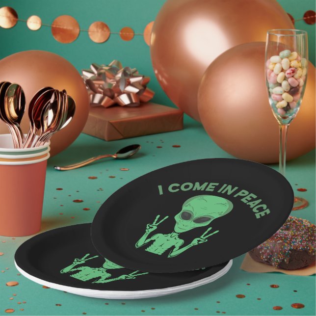 Green Alien I Come In Peace Extraterrestrial UFO Paper Plate (Multi)