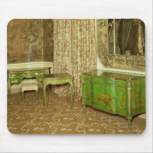 Green and gold lacquer furniture in the state mouse pad