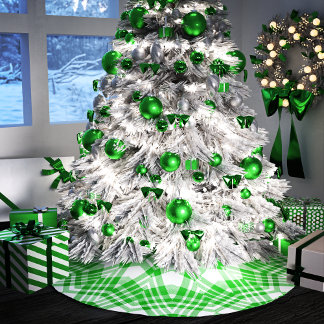 Green and White Christmas Plaid Brushed Polyester Tree Skirt