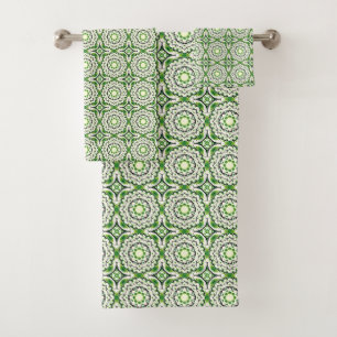 Green and white geometric patterned  bath towel set