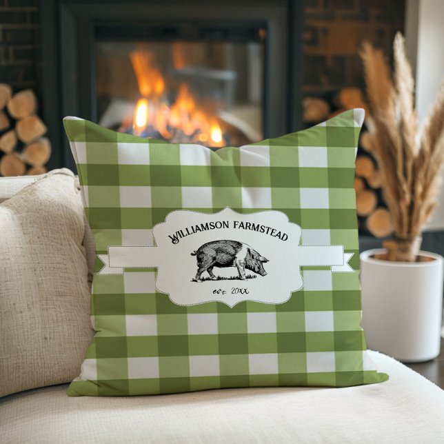 Green Buffalo Plaid Farm Pig Throw Pillow (Green Buffalo Plaid Farm Pig Throw Pillow)