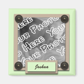 Green Buttons & Brackets Magnet