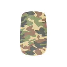 Green Camouflage Nail Art 