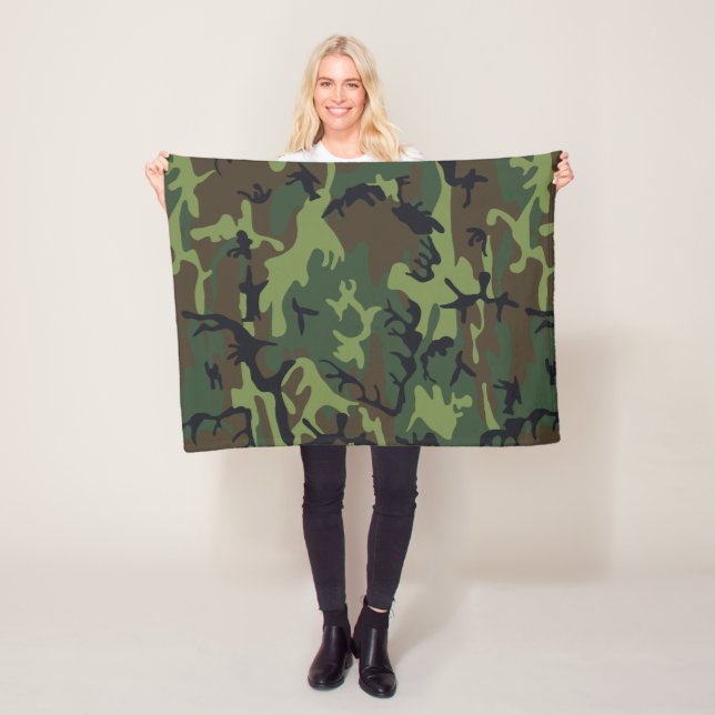 Green Camouflage Pattern, Military Pattern, Army Fleece Blanket (In Situ)