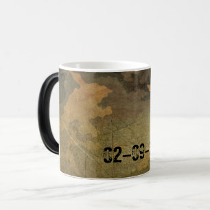 Green camouflage pattern vintage V2.0 Magic Mug