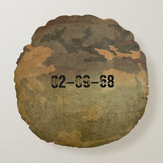 Green camouflage pattern vintage V2.0 Round Cushion (Front)