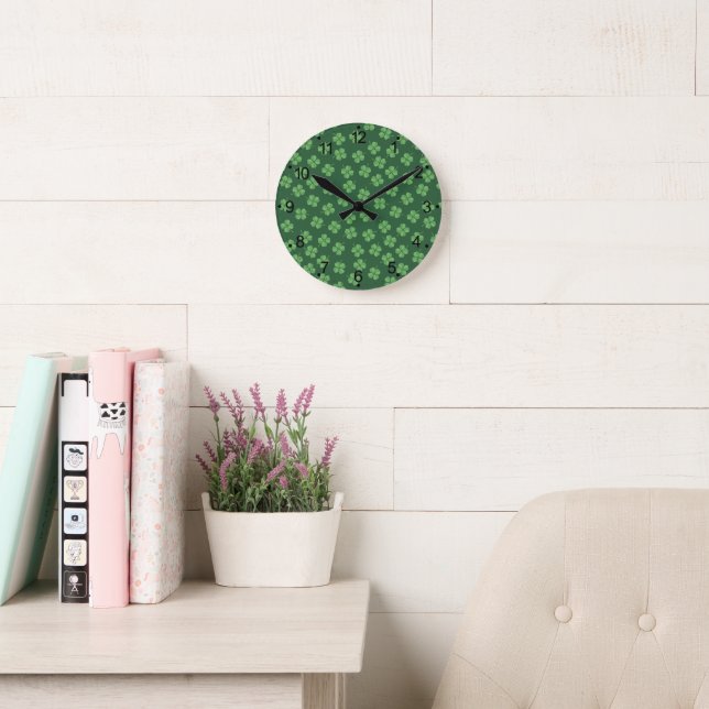 Green Celtic Irish Four Leafed Clovers St. Patrick Round Clock (Reading Room)