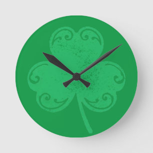 Green Clover Round Clock