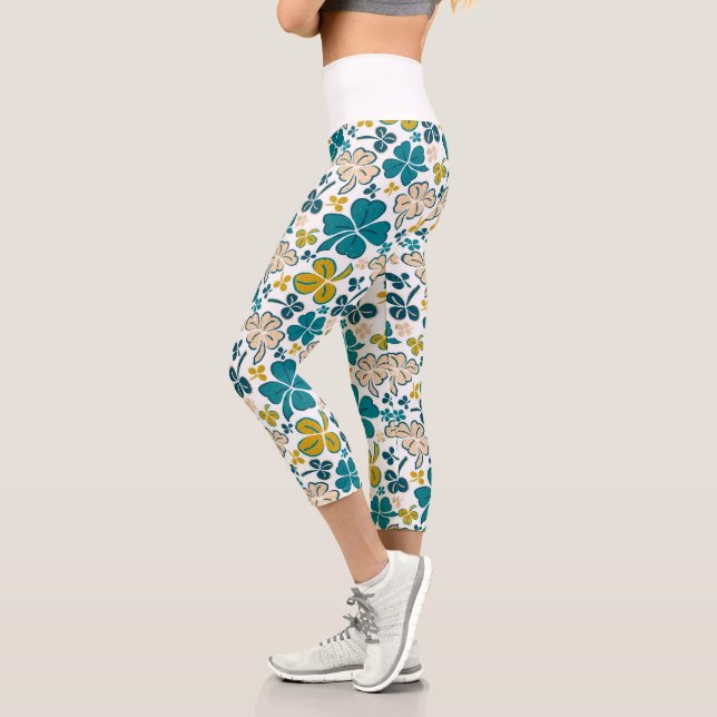 Green Clover Shamrock Pattern St. Patrick`s Day Capri Leggings (Left)