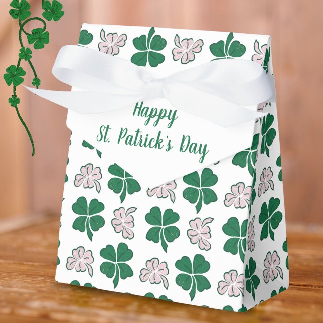 Green Clover Shamrock Pattern St. Patrick`s Day Favour Box (Creator Uploaded)