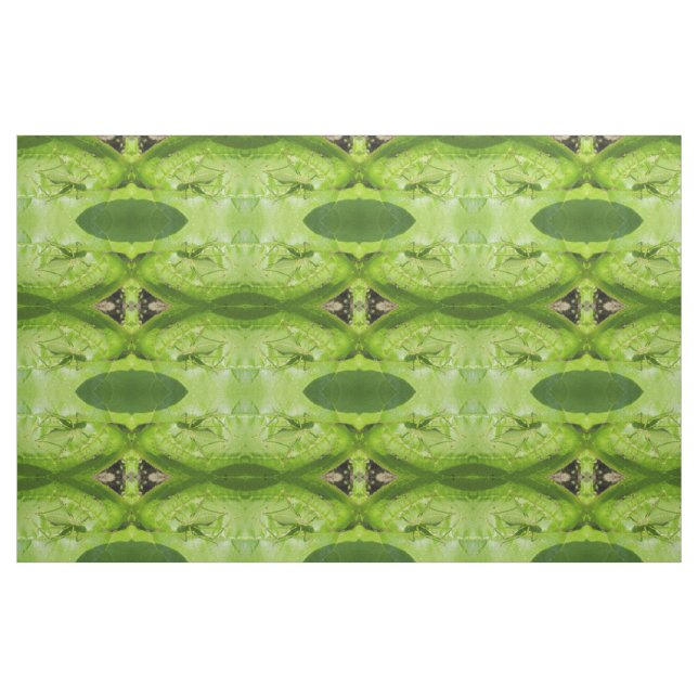 Green Cricket Camouflage Patterned Animal Fabric (Fat Quarter)