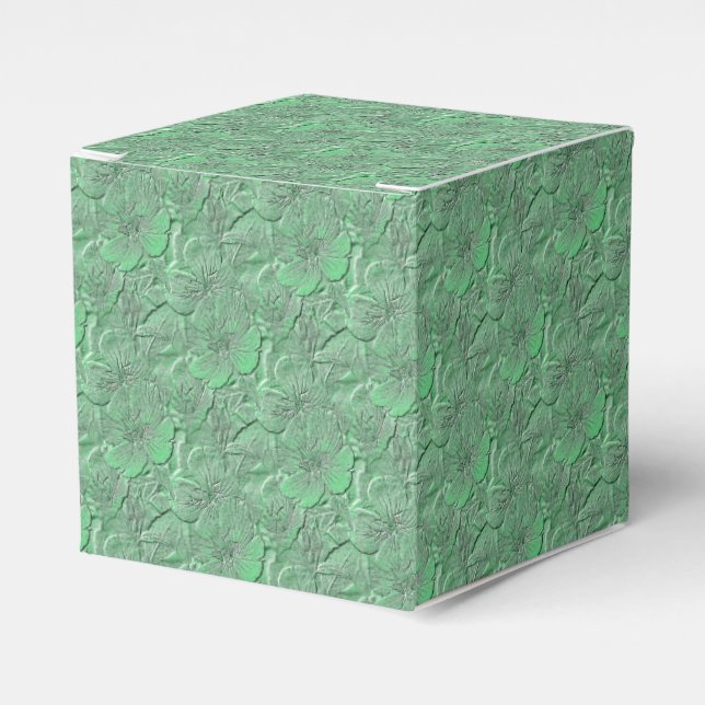 Green Daisy Flowers Nature Art Pattern Favour Box (Front Side)