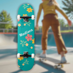 Green Daisy Vintage Bouquet Pattern Skateboard