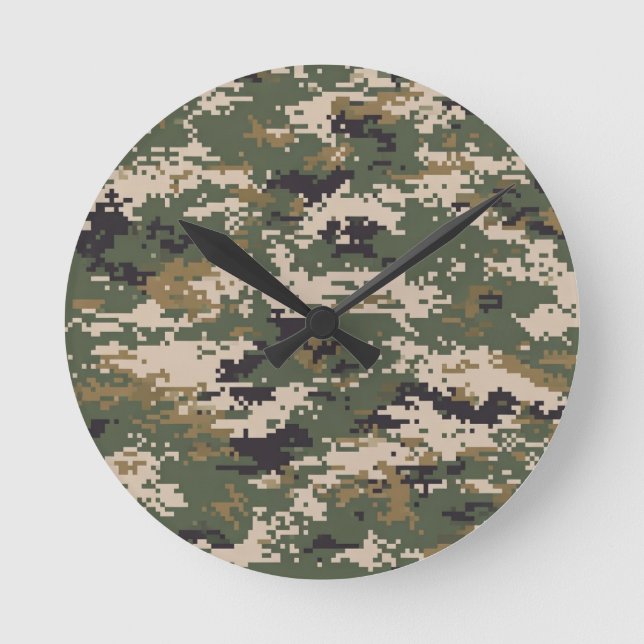 Green Digital Camouflage Pattern Round Clock (Front)