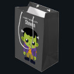 Green Frankenstein Monster Halloween Birthday Medium Gift Bag<br><div class="desc">Halloween birthday gift bag with a fun Halloween image featuring a green Frankenstein monster.</div>