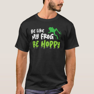 Green Frog Hunting and Cute Frog Catcher T-Shirt