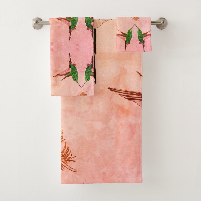 Green Hummingbird golden feather Bath Towel Set (Insitu)