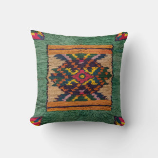 Green Kilim Pillows Near Me: Bring Artisanal Craft