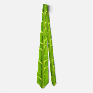 Green leaf tie