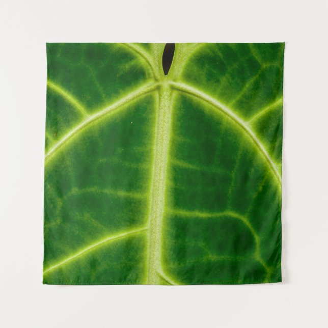 Green-leafed plant tapestry (Front)