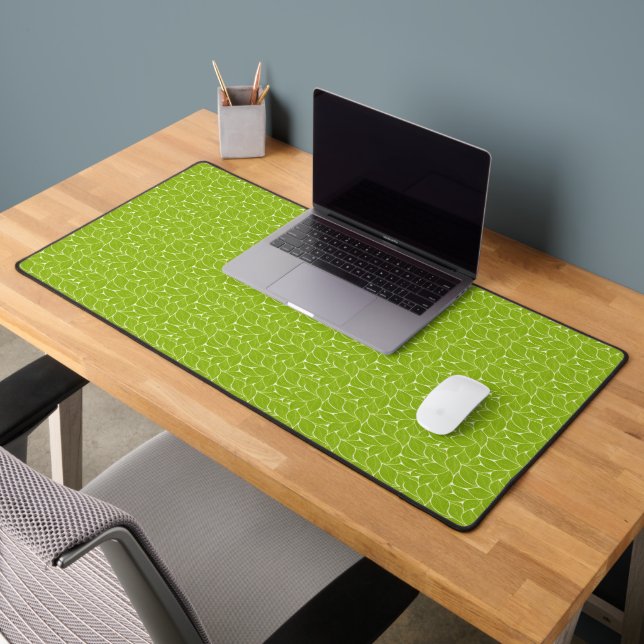 Green leaves pattern desk mat (Office 2)