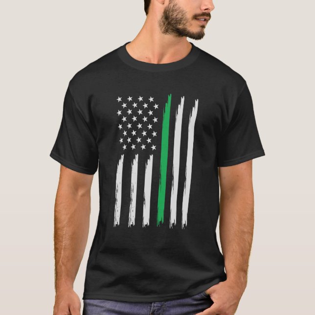 Green Line American Flag St Patrick's Day Family O T-Shirt (Front)