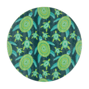Green ornament turtles: vintage pattern. cutting board