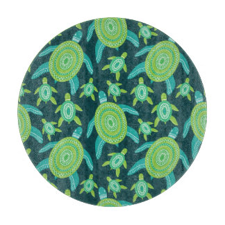Green ornament turtles: vintage pattern. cutting board
