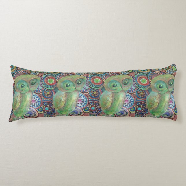 green owl body pillow (Front)