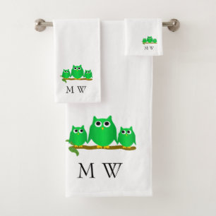 Green Owls Design Monogrammed Bath Towel Set