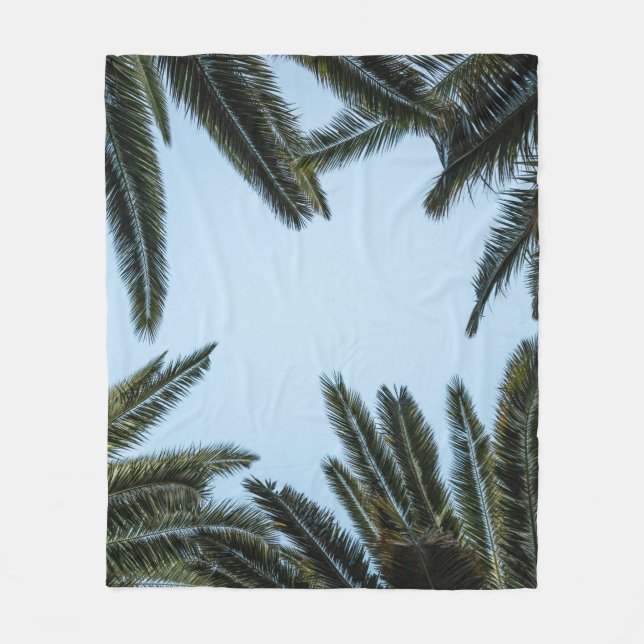 GREEN PALM TREE UNDER WHITE SKY FLEECE BLANKET (Front)