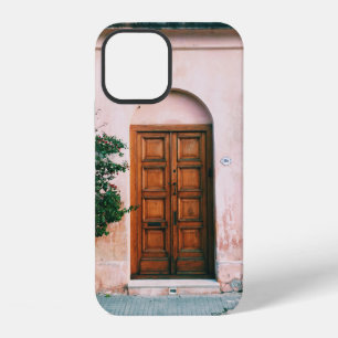 GREEN PLANTS BESIDE BROWN WOODEN DOOR iPhone 12 CASE