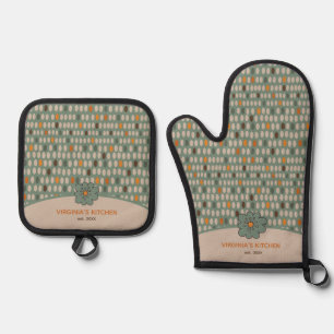 Green Retro Ovals Pattern Personalised Oven Mitt & Pot Holder Set