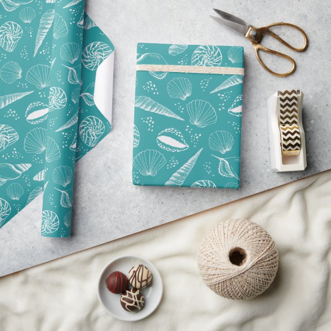 Green seashell nautical wrapping paper (Crafts)