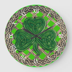 Green Shamrock & Celtic Knots Roman Numeral Clock